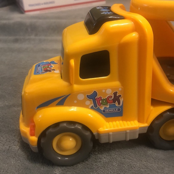 Toy Truck Car Hauler - Picture 3 of 7